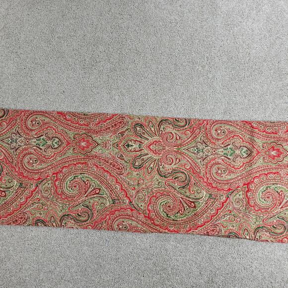 Christmas Table Runner 70x14.5 Red Green Paisley Holiday Home Table Decor - Picture 2 of 12